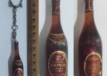 Brelok breloczek butelka Cognac Camus PRL vintage 1 sztuka