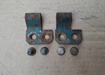 Zawiasy tylnej belki pokrywy silnika Fiat 126p Maluch