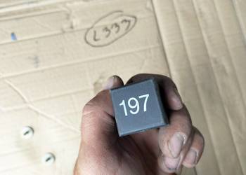 PRZEKAŹNIK  197 3B0955531