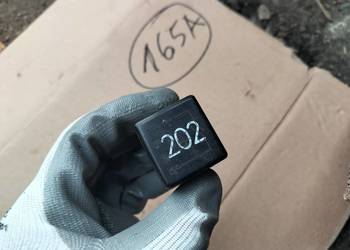 PRZEKAŹNIK    8A0951253 202