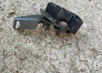 Rączka otwierania klapy maski alfa 164