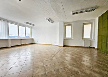 Lokal biurowo-usługowy 250m2 +duży parking w cenie