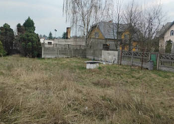 Działka budowlana z dostępem do mediów