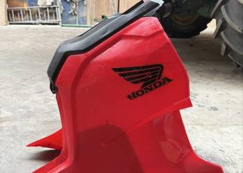 Honda TRX 500 plastiki boczne i osłona zbiornika paliwa