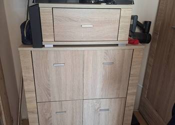 Sprzedam.szafe plus nadstawke na szafę, plus  sofa dwòosobowà.