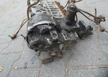 Pompa paliwa silnik deutzh v8 BF8L413F