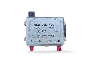 WZMACNIACZ ANTENY ANTENOWY AUDI A4 B6 | AUDI A4 B7 8E0035456