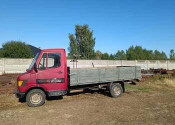 Mercedes-Benz 307D kaczka otwarta skrzynia