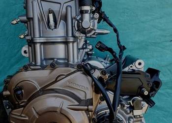 HONDA CRF 1000 AFRICA TWIN SILNIK manual
