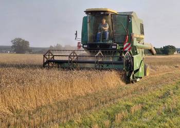 Sprzedam John Deere 1075H4  ze stołem do rzepaku