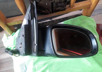 Lusterko el.pasażera Opel Omega B przed liftem. Lusterko el.pasażera Opel Omega B przed liftem.