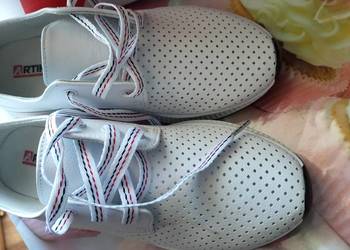 Buty sportowe Nowe skórzane białe Artiker rozm. 38 w.24,3 cm