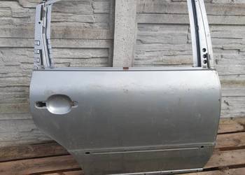 VW Passat B5 drzwi  prawe tylne prawy tył