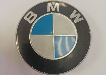 Kapsel BMW na koła.