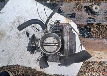 Przepustnica Volkswagen Passat B5  1.6