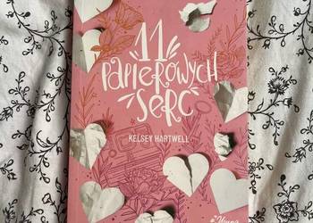 11 papierowych serc