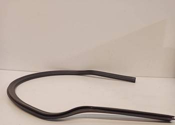 SEAT ARONA USZCZELKA PODSZYBIA 6F0823723