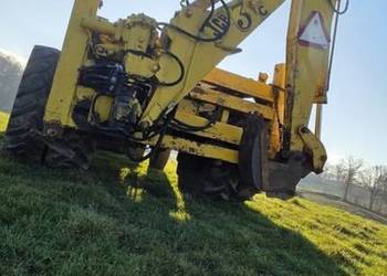 Koparko ładowarka jcb