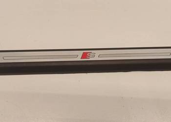 AUDI Q3 83A LISTWA PROGOWA PRAWA 83A947418