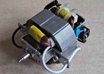 Młynek do kawy Holden MK-40 - silnik elektryczny