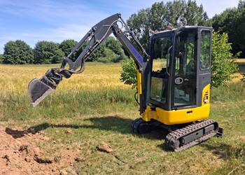 Minikoparka komatsu pc16r hs