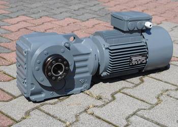 Motoreduktor kątowy 3kw. 91obr./min. z hamulcem firmy SEW