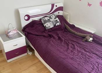 Piękny komplet mebli dla dziewczynki w bardzo dobrym stanie