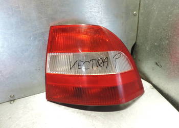 Opel Vectra B sedan Hb lampa prawy tył