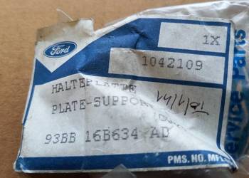 1042109/93BB-16B634-AD Płytka-wspornik linki otwier. maski 1042109/93BB-16B634-AD Płytka-wspornik linki otwier. maski