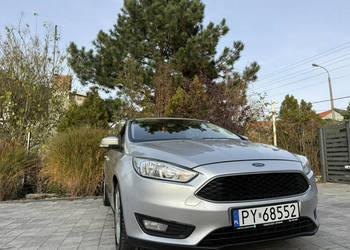 Ford Focus TIANIUM Bezwypadkowy bogato wyposażony Mk3 (2010-2018)