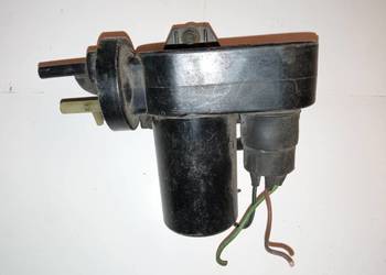 Pompka podciśnienia tempomatu Audi A4 A6 VW Passat 811907325