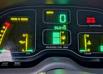 CHRYSLER LEBARON 90 r.p. LICZNIK ZEGAR WYSWETLACZ GTS DIGITAL SPEEDOMETR