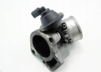 PRZEPUSTNICA KOLANKO 2.5 TDI AUDI A4 A6 A8 PASSAT B5 SUPERB 8D0145950B