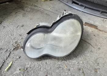 Mercedes Benz w203 c klasa  lampa lewa przedlift