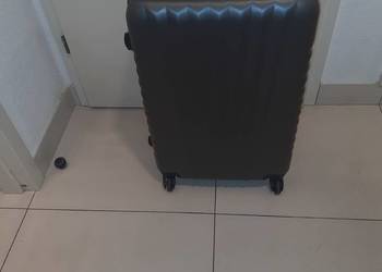 Sprzedam walizke gravitt szara prawie nie uzywana