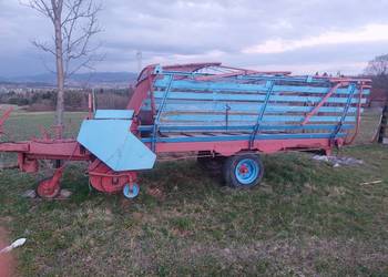 Przyczepa samozbierająca