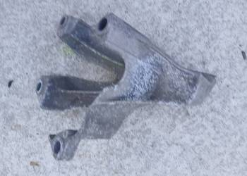 ŁAPA SILNIKA LEWA 8E0199307E AUDI A4 B6 A6 C5 2.4 BDV 3.0 ASN BBJ