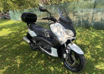 Skuter Yamaha x max 125