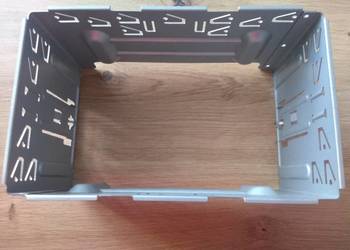 Kieszeń radia 2DIN Pioneer