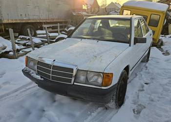 Mercedes 190 2,0i  przebieg: 91 tyś. km