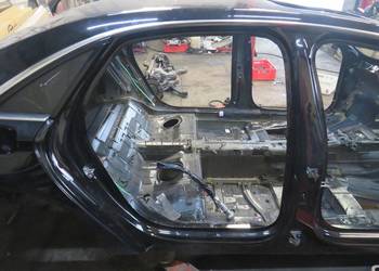 PRÓG SŁUPEK PRAWY BOK LONG AUDI A8 D4