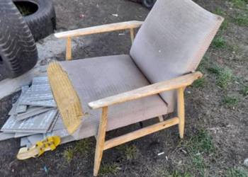 FOTEL „Lisek” (typ 300-190) po renowacji tapicerki