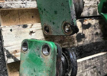 John deere 6620 6630 6820 6830 6920 6930 - Czop Zwrotnicy
