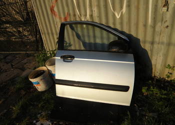 Drzwi prawe przednie prawy przód Hyundai Getz błękitne 2B