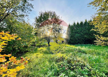 Działka budowlana 1766 m² z garażem – Niedobczyce