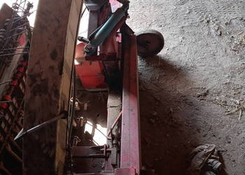 Sprzedam sieczkarnię jednorzedową do kukurydzy