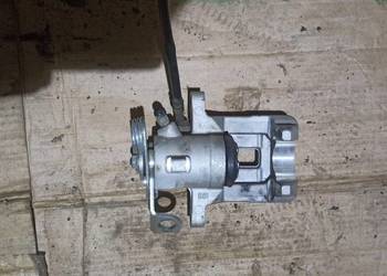 Zacisk hamulcowy tył