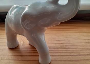 Figurka porcelanowego słonia