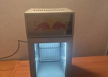 Mini lodówka red bull