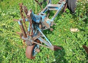 Pług dwu skibowy obrotowy jak lemken do c330 c360